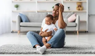 אבא שסובל מדיכאון אחרי לידה