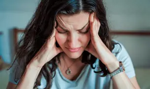 אישה מתקשה להתרכז